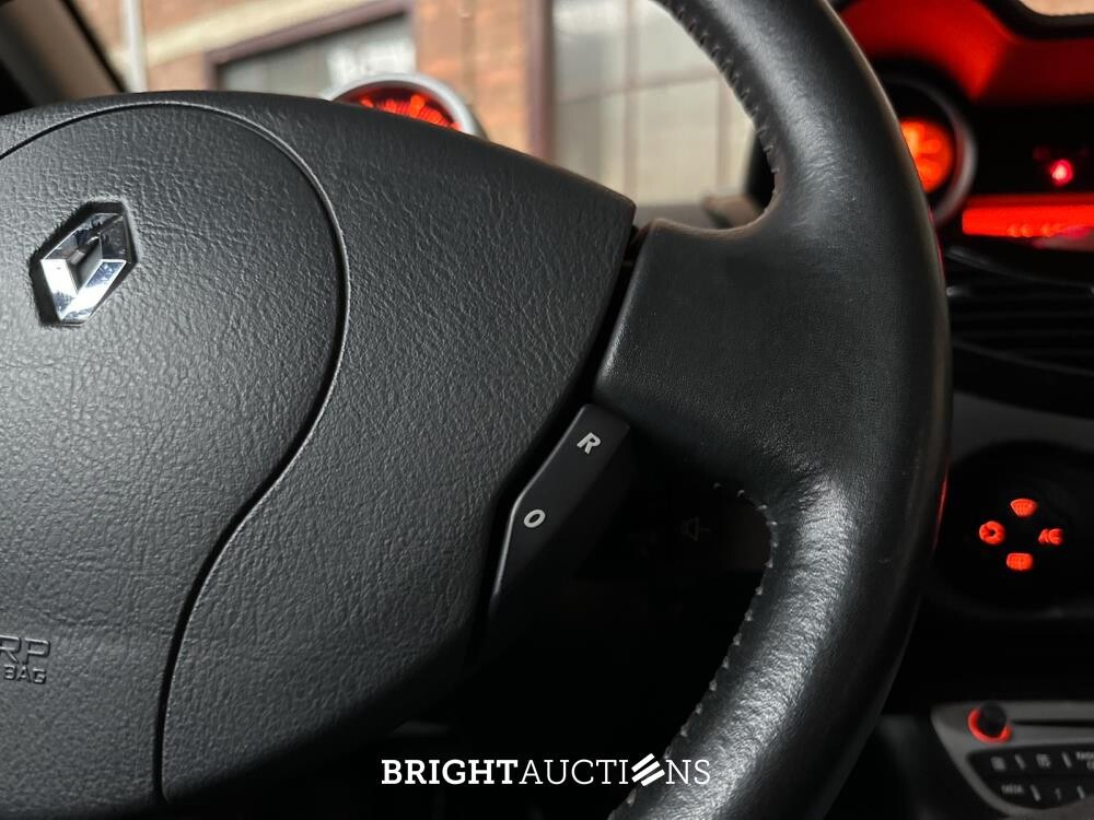 Renault Twingo 1.2 75pk Dynamique 2012, 36-TRP-6