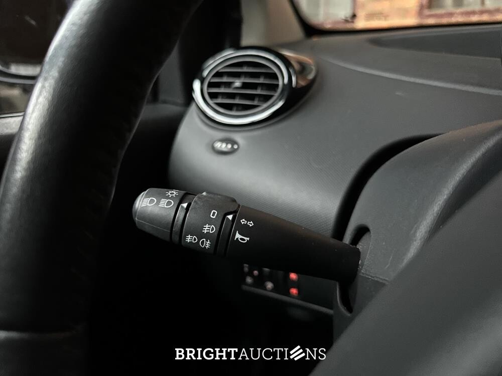 Renault Twingo 1.2 75pk Dynamique 2012, 36-TRP-6