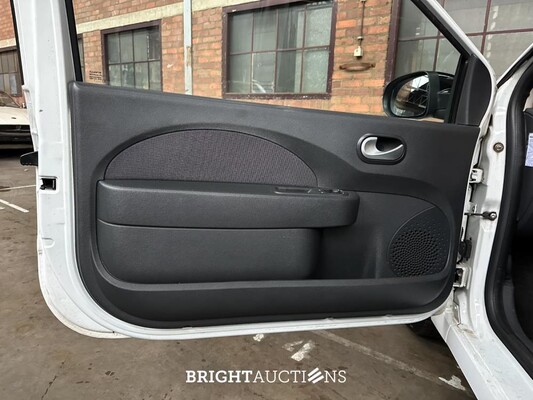 Renault Twingo 1.2 75pk Dynamique 2012, 36-TRP-6