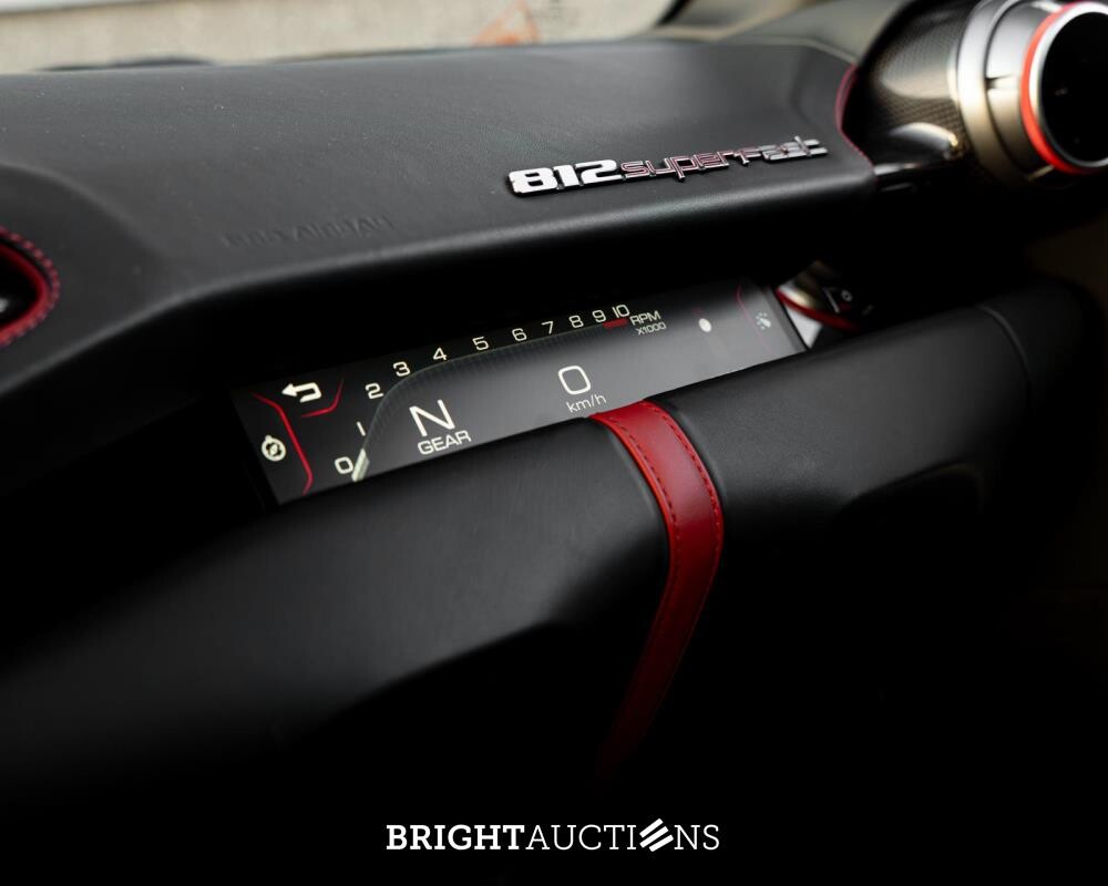 Ferrari 812 Superfast 6.5 V12 HELE 796pk -CARBON- 2022 (GARANTIE)