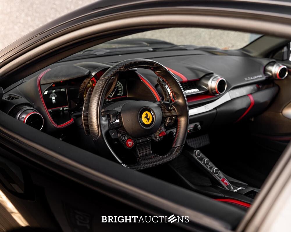 Ferrari 812 Superfast 6.5 V12 HELE 796pk -CARBON- 2022 (GARANTIE)