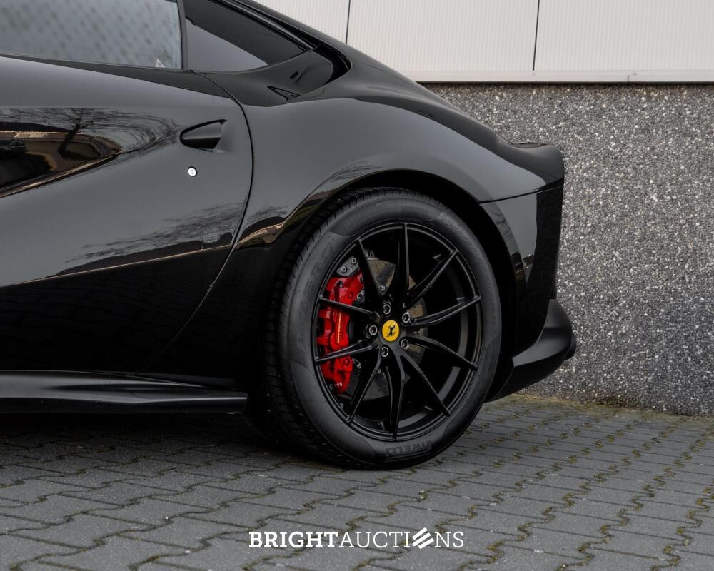 Ferrari 812 Superfast 6.5 V12 HELE 796pk -CARBON- 2022 (GARANTIE)