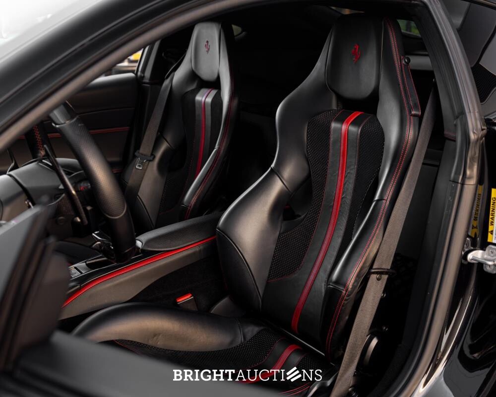 Ferrari 812 Superfast 6.5 V12 HELE 796pk -CARBON- 2022 (GARANTIE)