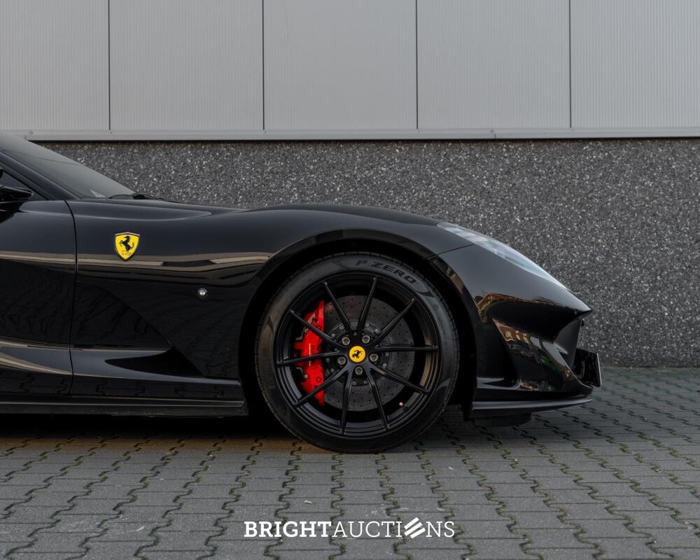 Ferrari 812 Superfast 6.5 V12 HELE 796pk -CARBON- 2022 (GARANTIE)