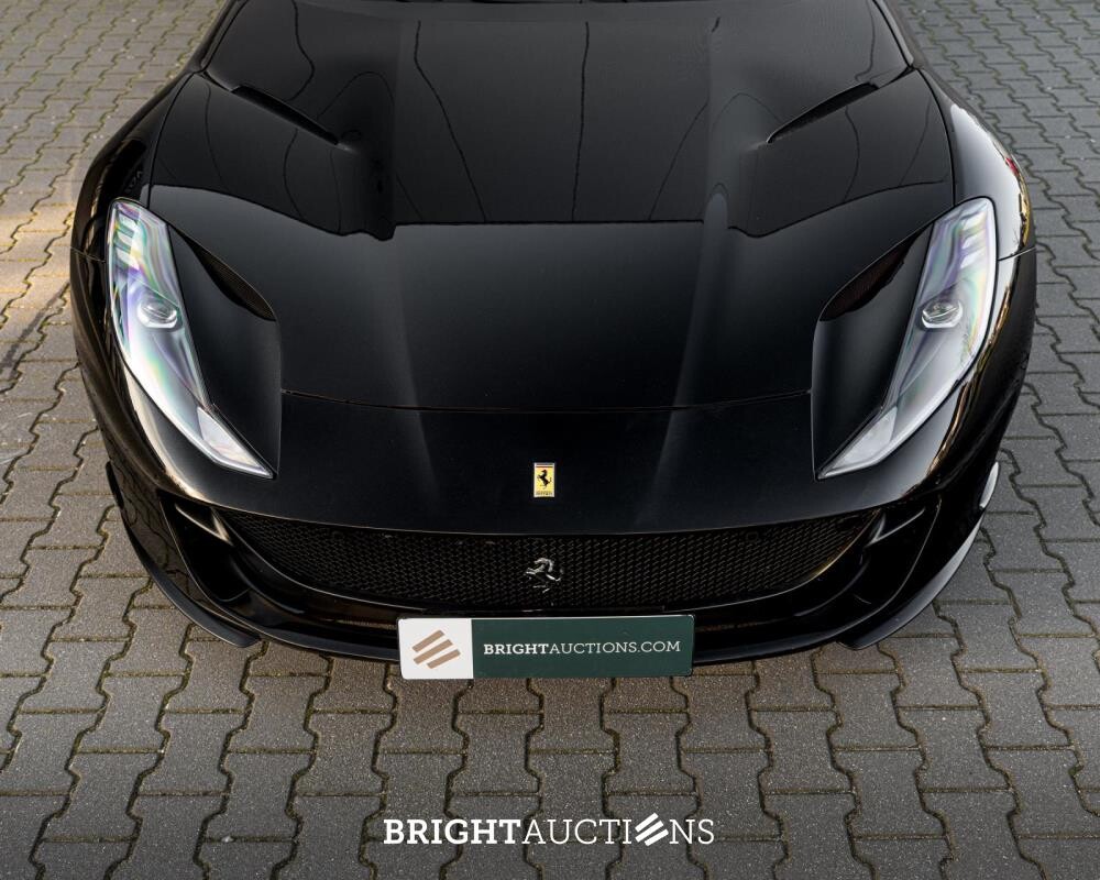 Ferrari 812 Superfast 6.5 V12 HELE 796pk -CARBON- 2022 (GARANTIE)