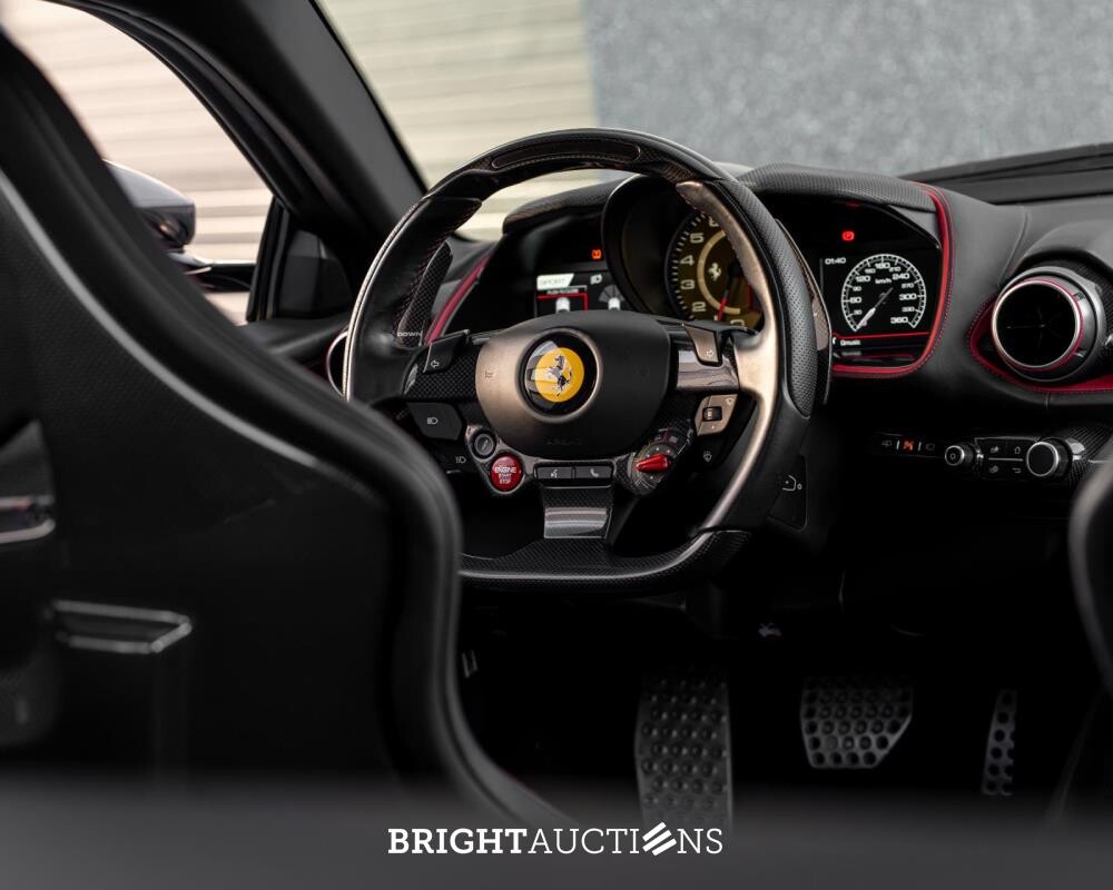 Ferrari 812 Superfast 6.5 V12 HELE 796pk -CARBON- 2022 (GARANTIE)