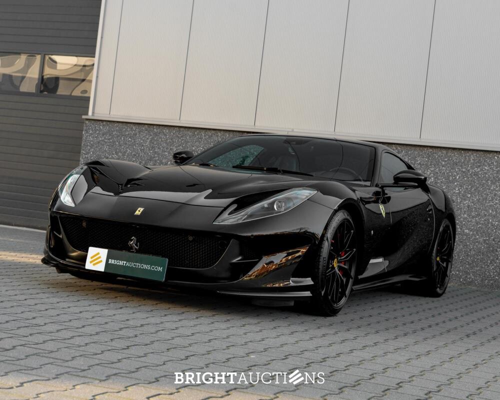 Ferrari 812 Superfast 6.5 V12 HELE 796pk -CARBON- 2022 (GARANTIE)