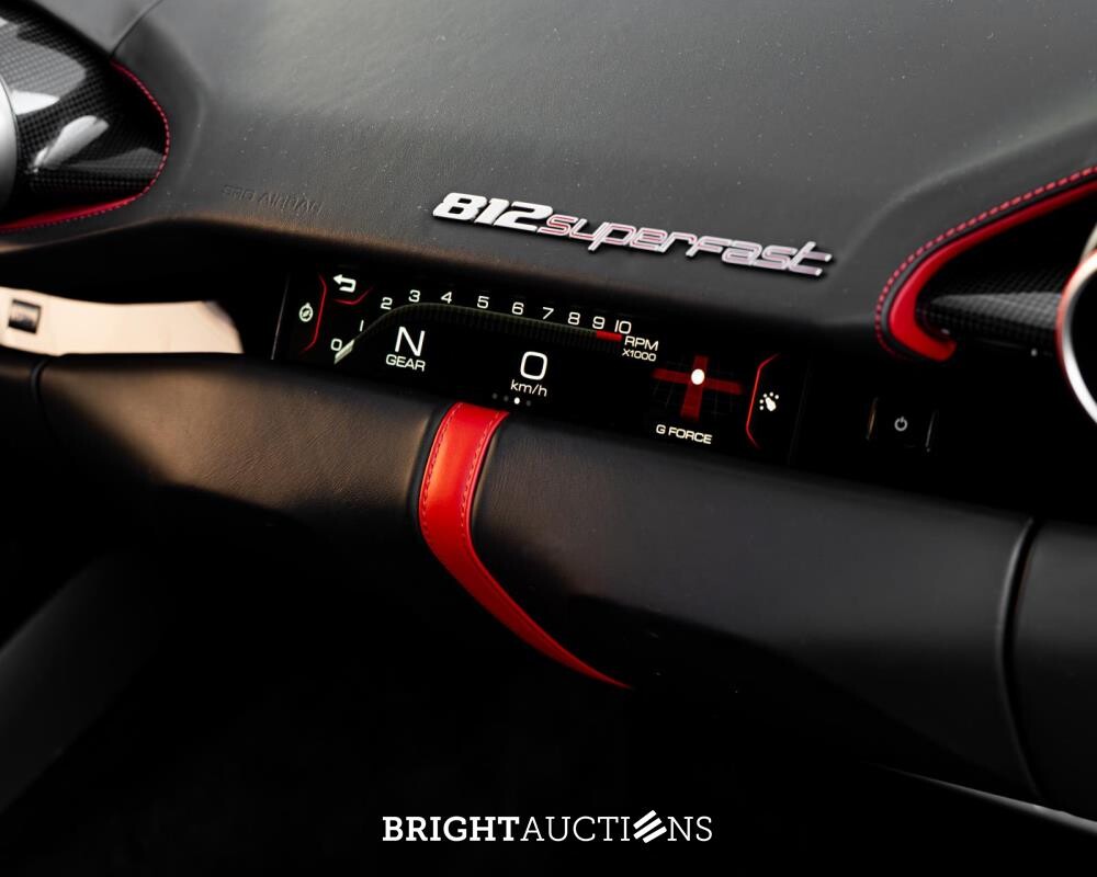 Ferrari 812 Superfast 6.5 V12 HELE 796pk -CARBON- 2022 (GARANTIE)