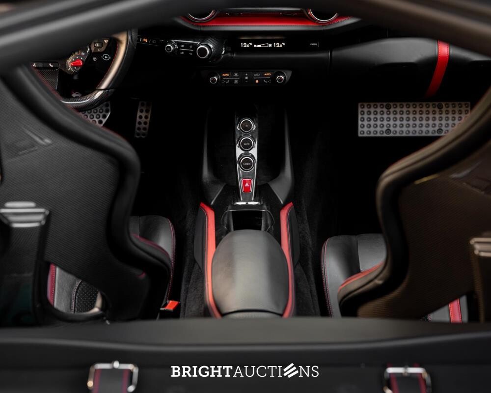 Ferrari 812 Superfast 6.5 V12 HELE 796pk -CARBON- 2022 (GARANTIE)