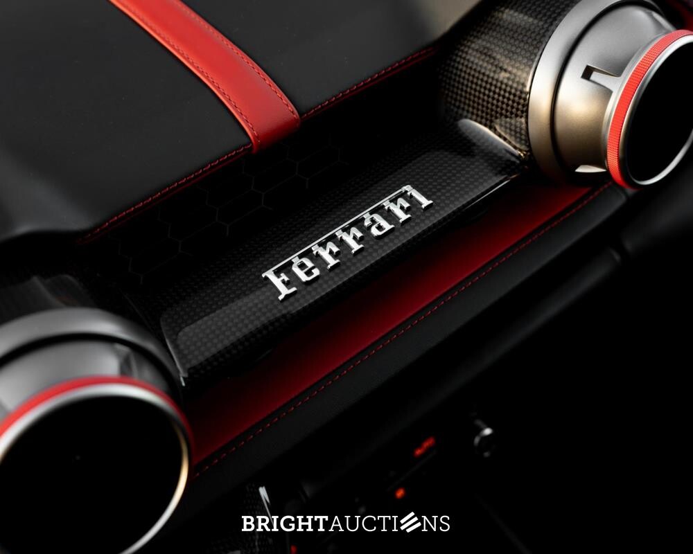 Ferrari 812 Superfast 6.5 V12 HELE 796pk -CARBON- 2022 (GARANTIE)