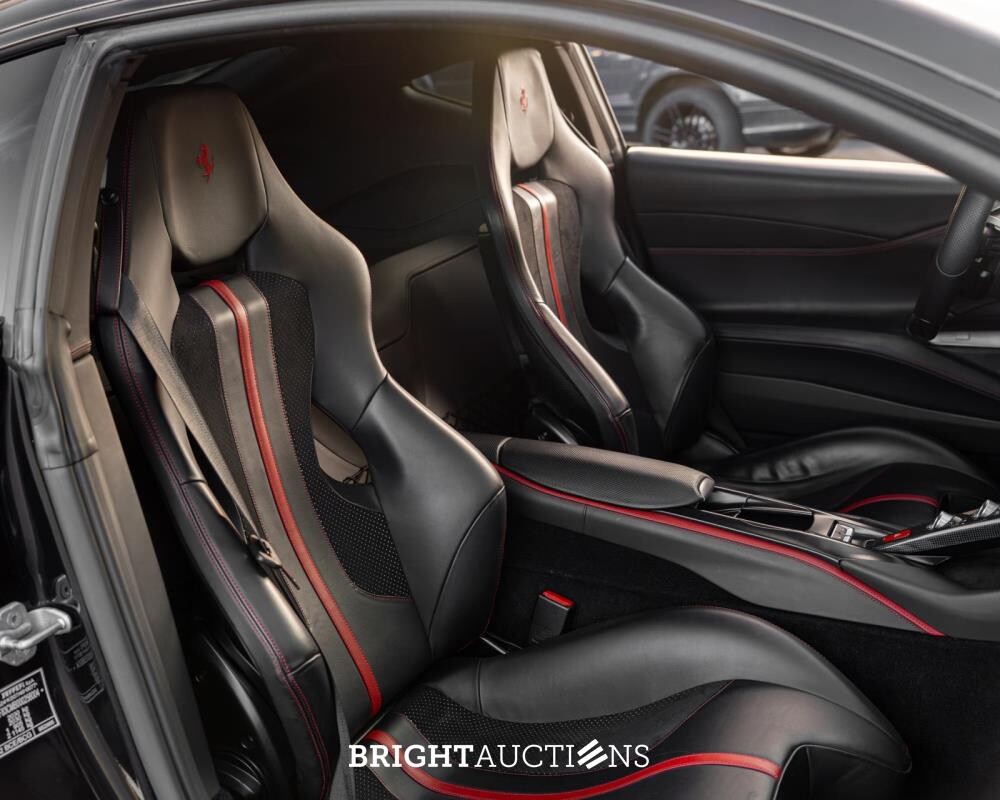 Ferrari 812 Superfast 6.5 V12 HELE 796pk -CARBON- 2022 (GARANTIE)