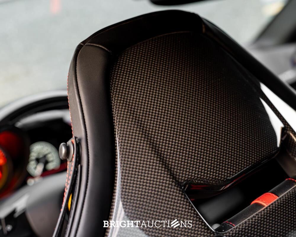 Ferrari 812 Superfast 6.5 V12 HELE 796pk -CARBON- 2022 (GARANTIE)