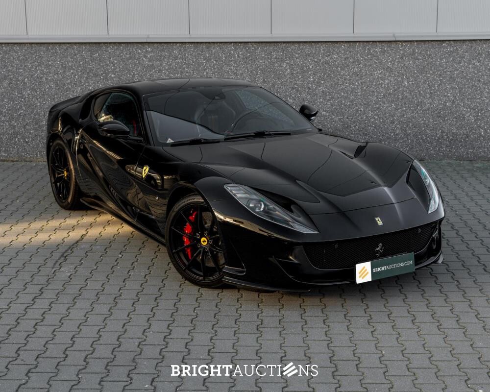 Ferrari 812 Superfast 6.5 V12 HELE 796pk -CARBON- 2022 (GARANTIE)