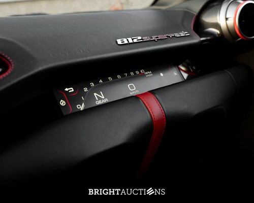 Ferrari 812 Superfast 6.5 V12 HELE 796pk -CARBON- 2022 (GARANTIE)