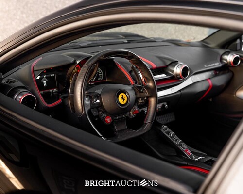 Ferrari 812 Superfast 6.5 V12 HELE 796pk -CARBON- 2022 (GARANTIE)