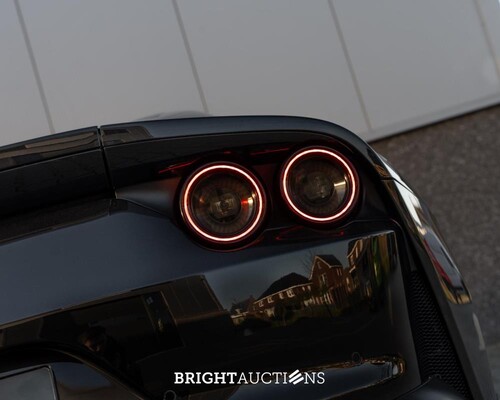 Ferrari 812 Superfast 6.5 V12 HELE 796pk -CARBON- 2022 (GARANTIE)