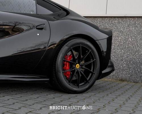 Ferrari 812 Superfast 6.5 V12 HELE 796pk -CARBON- 2022 (GARANTIE)