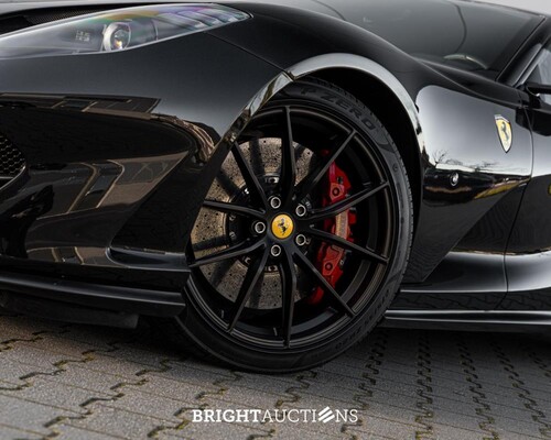 Ferrari 812 Superfast 6.5 V12 HELE 796pk -CARBON- 2022 (GARANTIE)