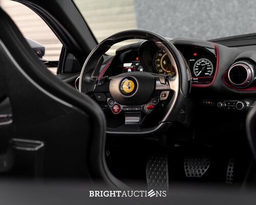 Ferrari 812 Superfast 6.5 V12 HELE 796pk -CARBON- 2022 (GARANTIE)