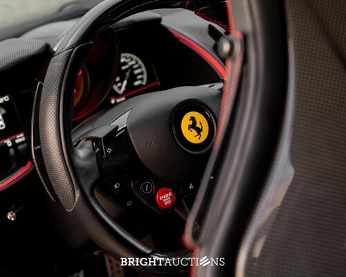 Ferrari 812 Superfast 6.5 V12 HELE 796pk -CARBON- 2022 (GARANTIE)