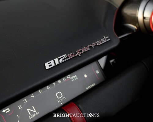 Ferrari 812 Superfast 6.5 V12 HELE 796pk -CARBON- 2022 (GARANTIE)