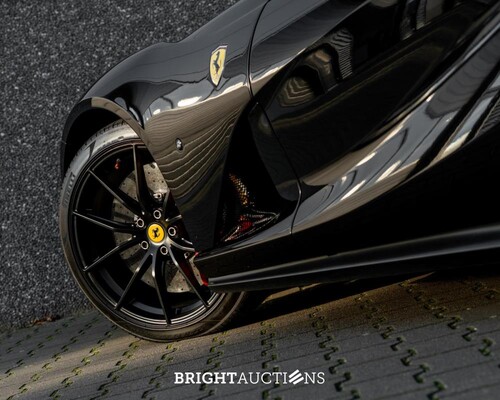 Ferrari 812 Superfast 6.5 V12 HELE 796pk -CARBON- 2022 (GARANTIE)