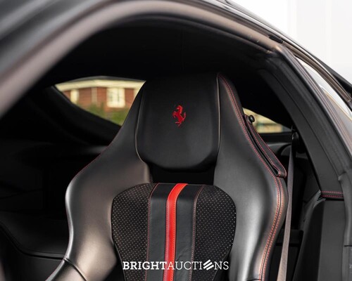 Ferrari 812 Superfast 6.5 V12 HELE 796pk -CARBON- 2022 (GARANTIE)