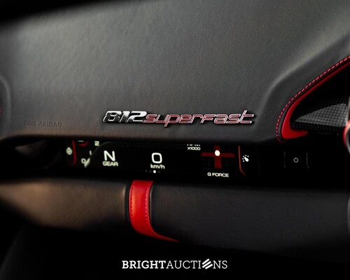 Ferrari 812 Superfast 6.5 V12 HELE 796pk -CARBON- 2022 (GARANTIE)