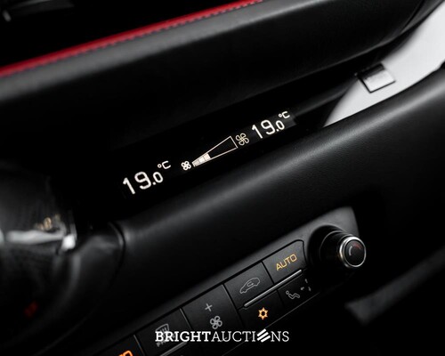 Ferrari 812 Superfast 6.5 V12 HELE 796pk -CARBON- 2022 (GARANTIE)