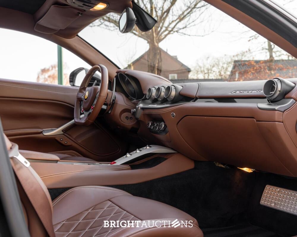 Ferrari F12 Berlinetta 6.3 V12 741pk 2013, JR-138-V (New Power Warranty)