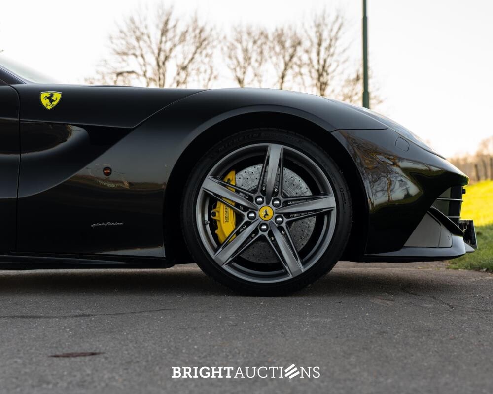 Ferrari F12 Berlinetta 6.3 V12 741pk 2013, JR-138-V (New Power Warranty)