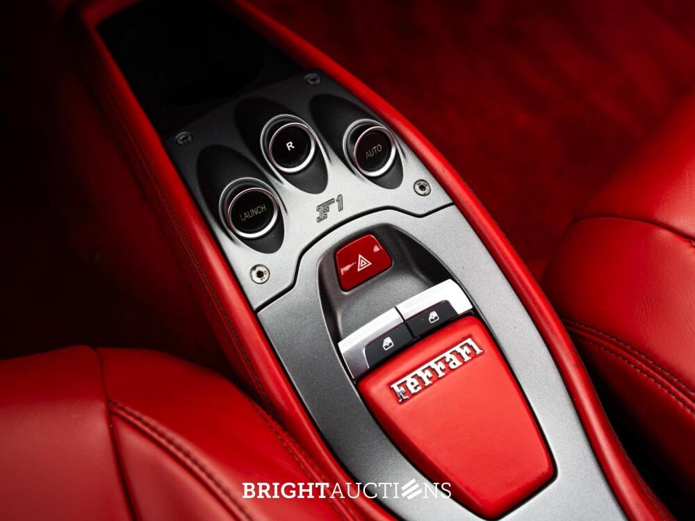 Ferrari 458 4.5 V8 Italia 578pk 2010, JHZ-39-P