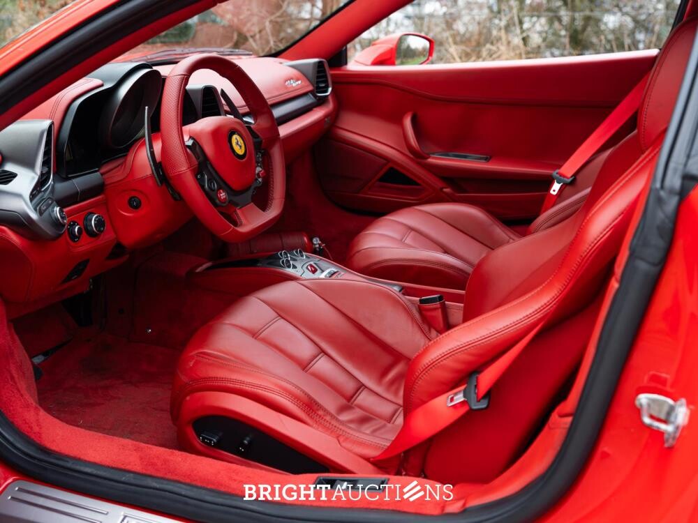 Ferrari 458 4.5 V8 Italia 578pk 2010, JHZ-39-P