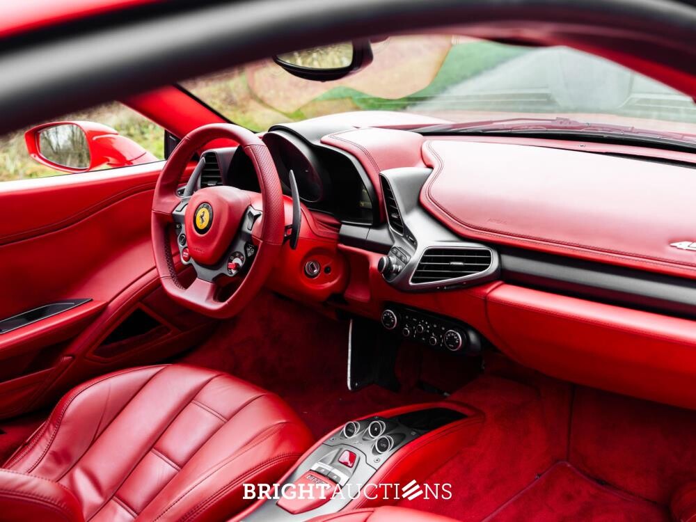 Ferrari 458 4.5 V8 Italia 578pk 2010, JHZ-39-P