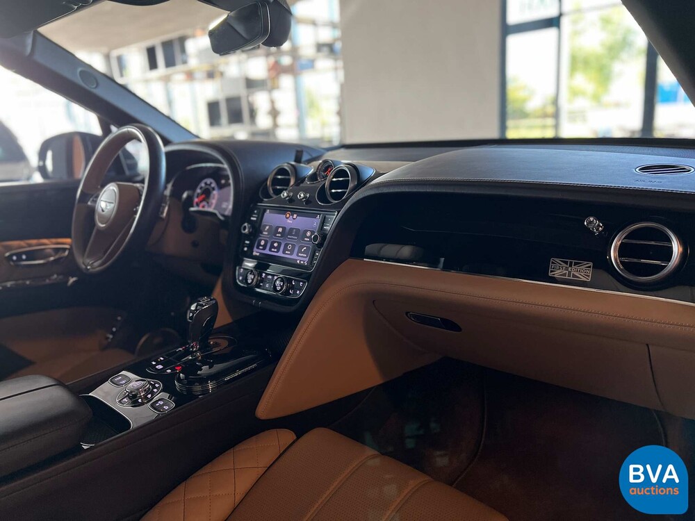 Bentley Bentayga 6.0 V12 Erstausgabe 608PS 2016, P-569-DB.