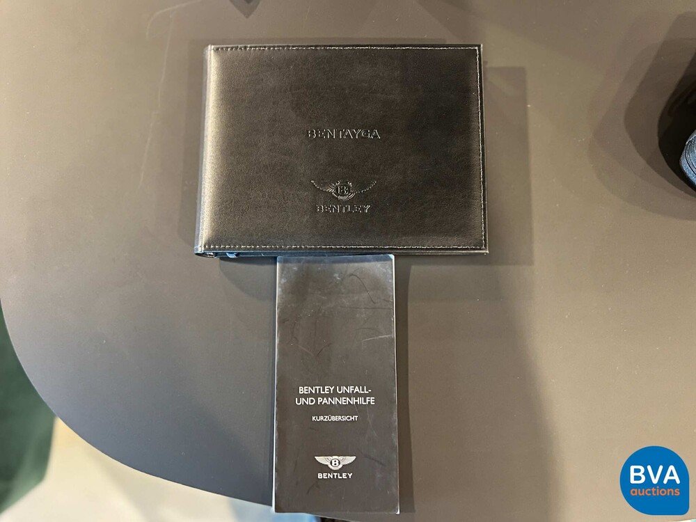 Bentley Bentayga 6.0 V12 Erstausgabe 608PS 2016, P-569-DB.