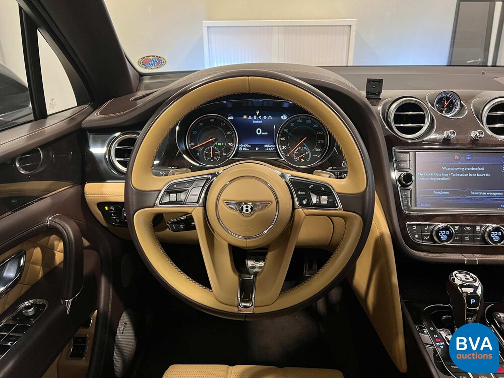 Bentley Bentayga 6.0 V12 Erstausgabe 608PS 2016, P-569-DB.