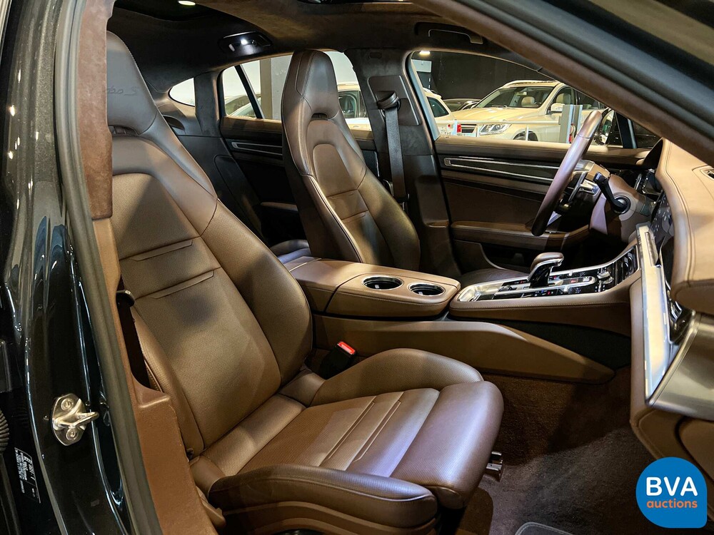 Porsche Panamera Turbo S E-Hybrid 4.0 V8 SportChrono 680PS 2018 -Org. NL-, RR-712-R.