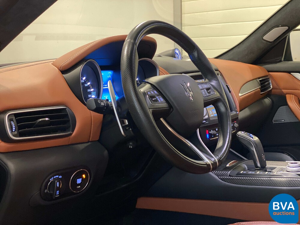 Maserati Levante Trofeo V8 581 PS 2020 MEIN FACELIFT-Ferrari-MOTOR.