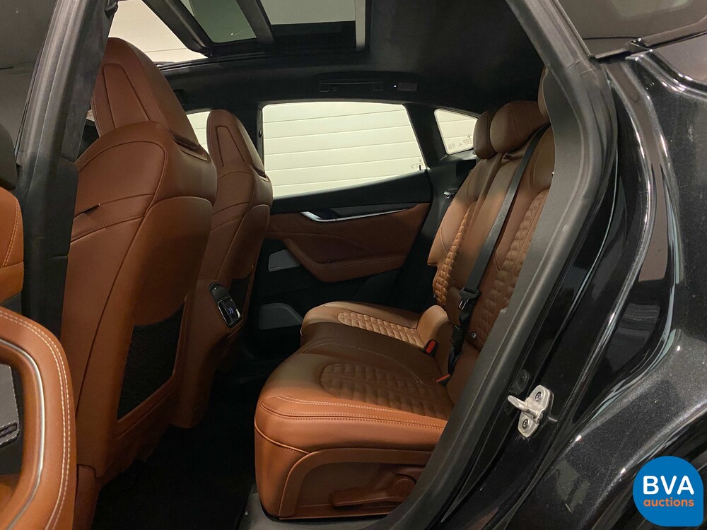 Maserati Levante Trofeo V8 581 PS 2020 MEIN FACELIFT-Ferrari-MOTOR.