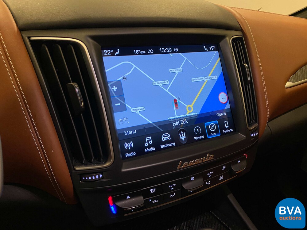 Maserati Levante Trofeo V8 581 PS 2020 MEIN FACELIFT-Ferrari-MOTOR.