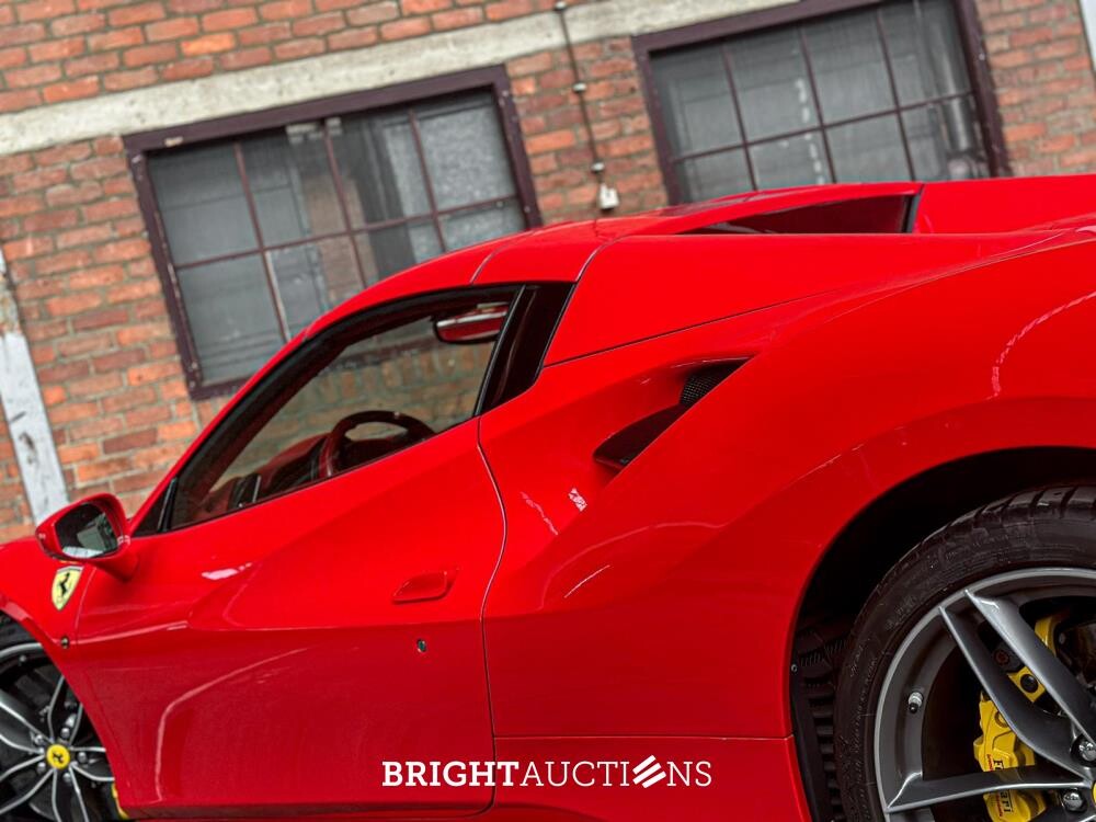 Ferrari 488 Spider 3.9 V8 670pk 2018