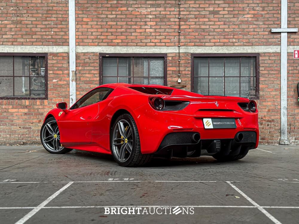 Ferrari 488 Spider 3.9 V8 670pk 2018