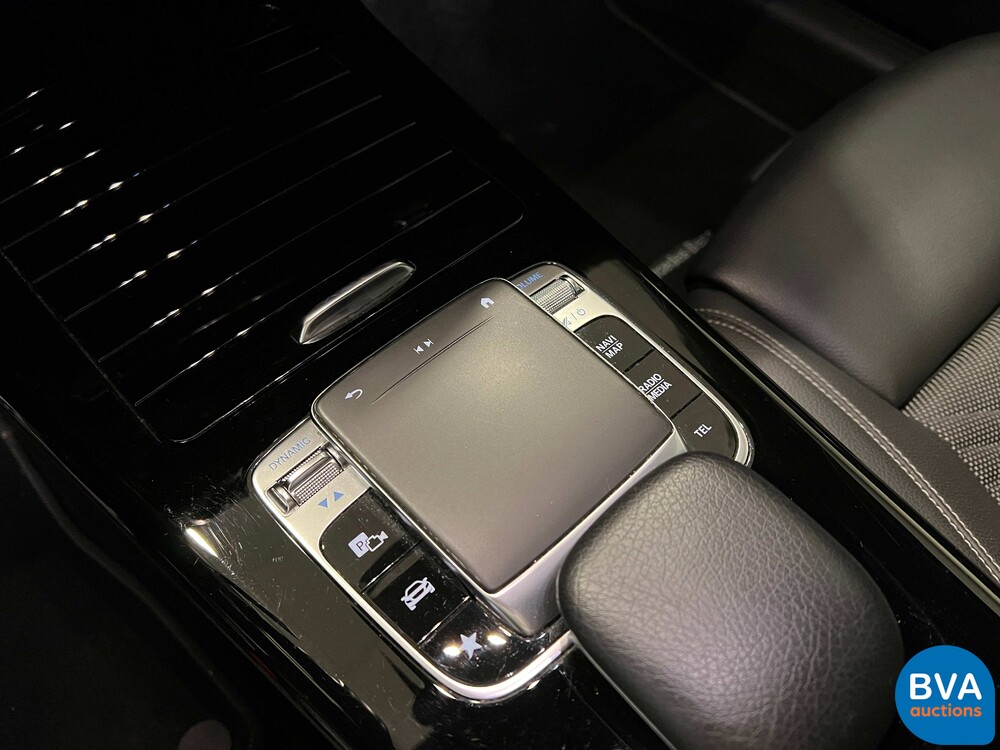 Mercedes-Benz A180d Launch Edition Premium Plus NW-MODELL 116pk 2019 A-Klasse, N-688-GB.