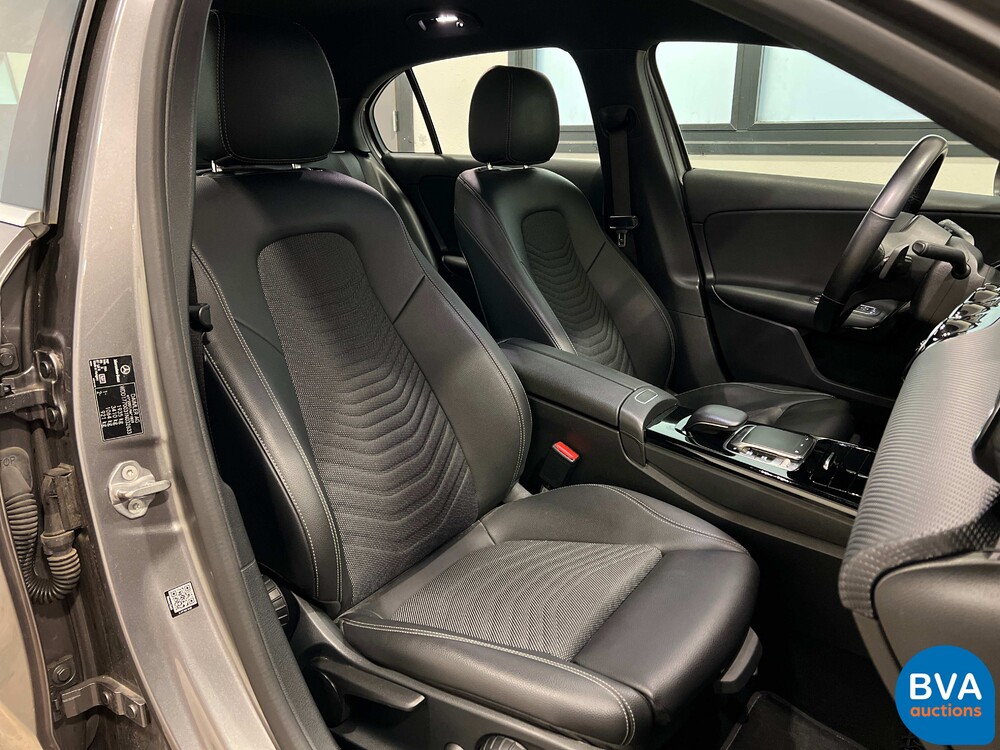 Mercedes-Benz A180d Launch Edition Premium Plus NW-MODELL 116pk 2019 A-Klasse, N-688-GB.