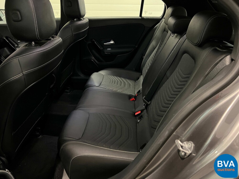 Mercedes-Benz A180d Launch Edition Premium Plus NW-MODELL 116pk 2019 A-Klasse, N-688-GB.
