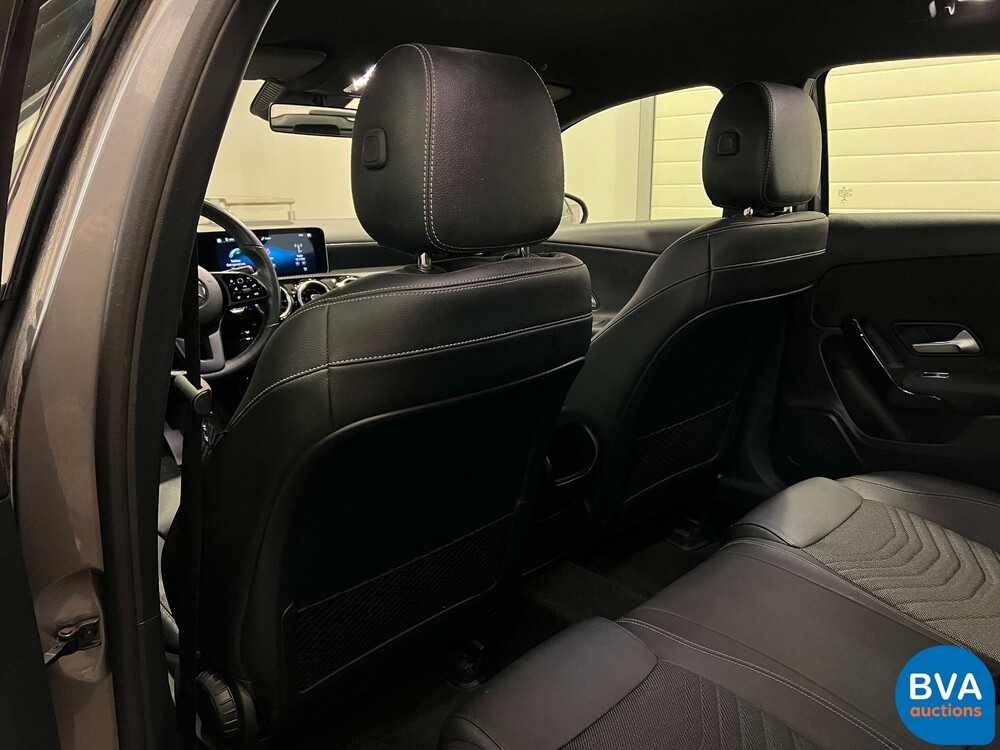 Mercedes-Benz A180d Launch Edition Premium Plus NW-MODELL 116pk 2019 A-Klasse, N-688-GB.