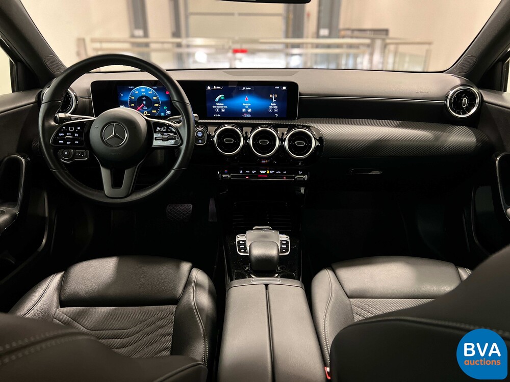 Mercedes-Benz A180d Launch Edition Premium Plus NW-MODELL 116pk 2019 A-Klasse, N-688-GB.