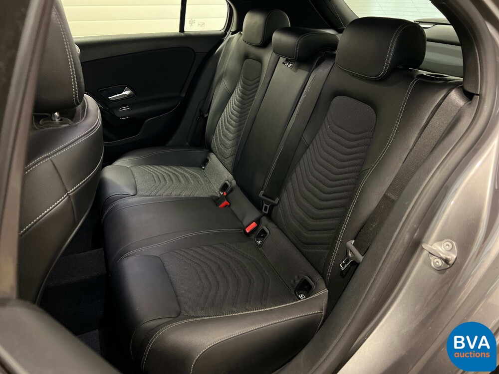 Mercedes-Benz A180d Launch Edition Premium Plus NW-MODELL 116pk 2019 A-Klasse, N-688-GB.