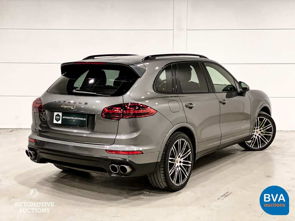 Porsche Cayenne 3.0 V6 S E-Hybrid 416pk Sport Design Chrono FACELIFT Plug-In Hybrid GTS Paket 2015.